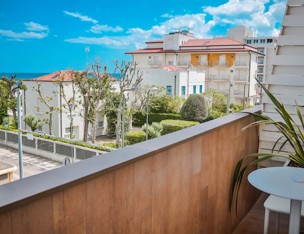 media.Slide-S-Suites-04-Hotel-Select-Riccione