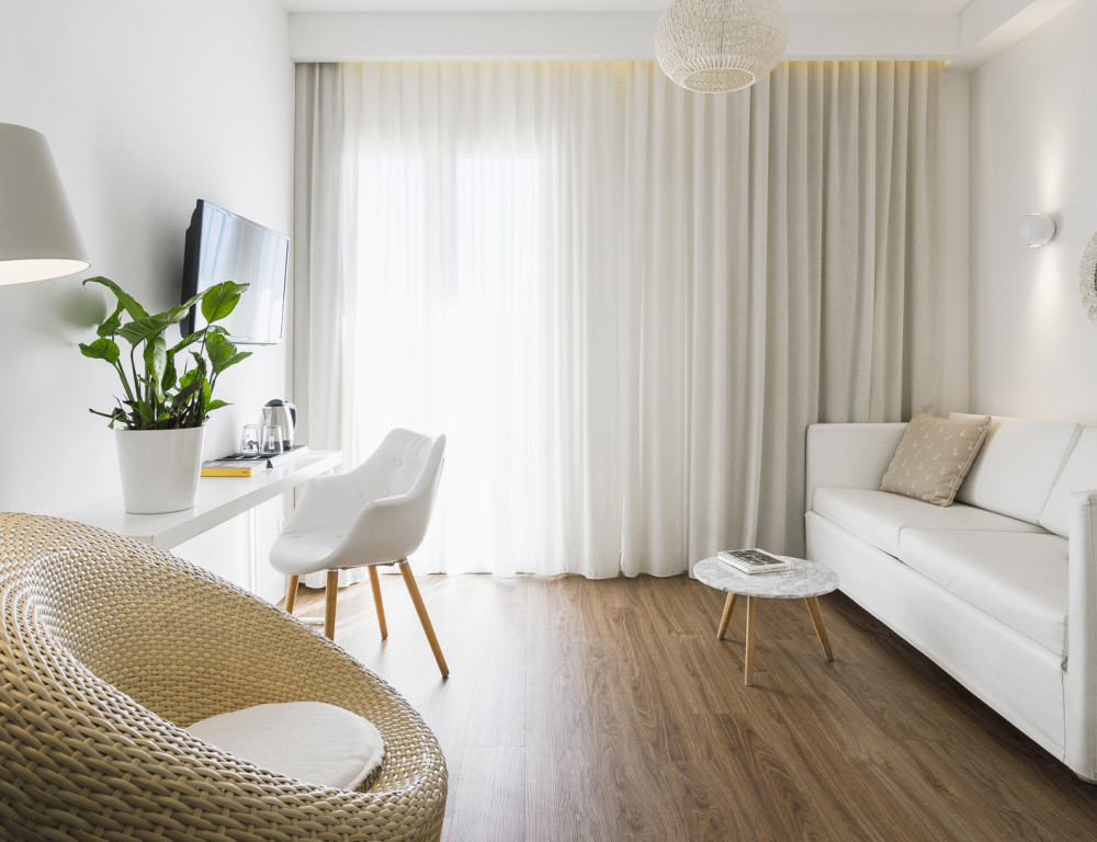 media.Slide-S-Suites1Hotel-Select-Riccione
