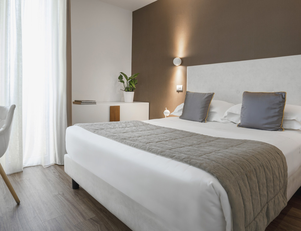 media.Slide-S-Suites7Hotel-Select-Riccione
