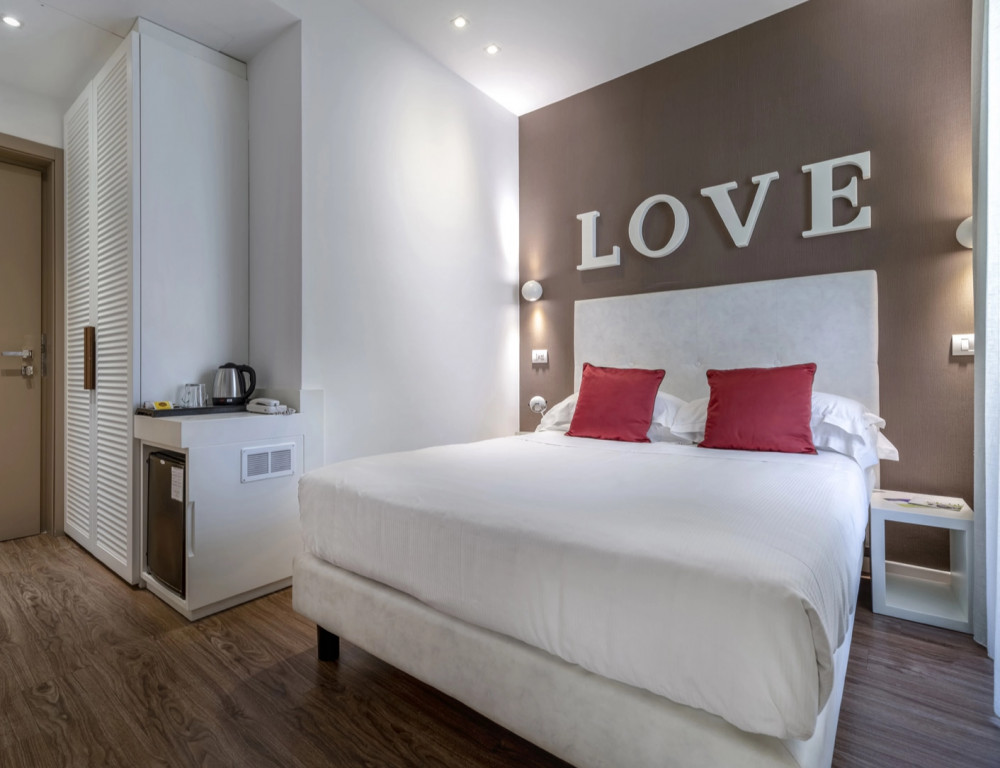 media.Slide-W-Dream-Love-01-Hotel-Select-Riccione