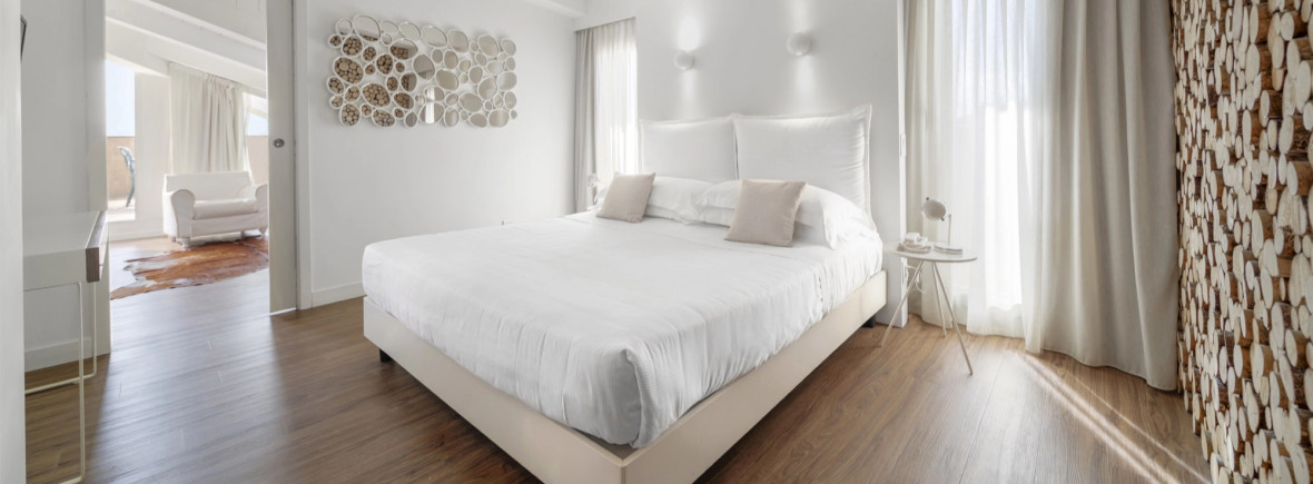 media.Slide-H-Suites-01-Hotel-Select-Riccione