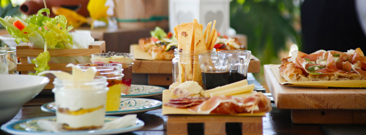 media.Slide-Honesty-Bar-02-Hotel-Select-Riccione