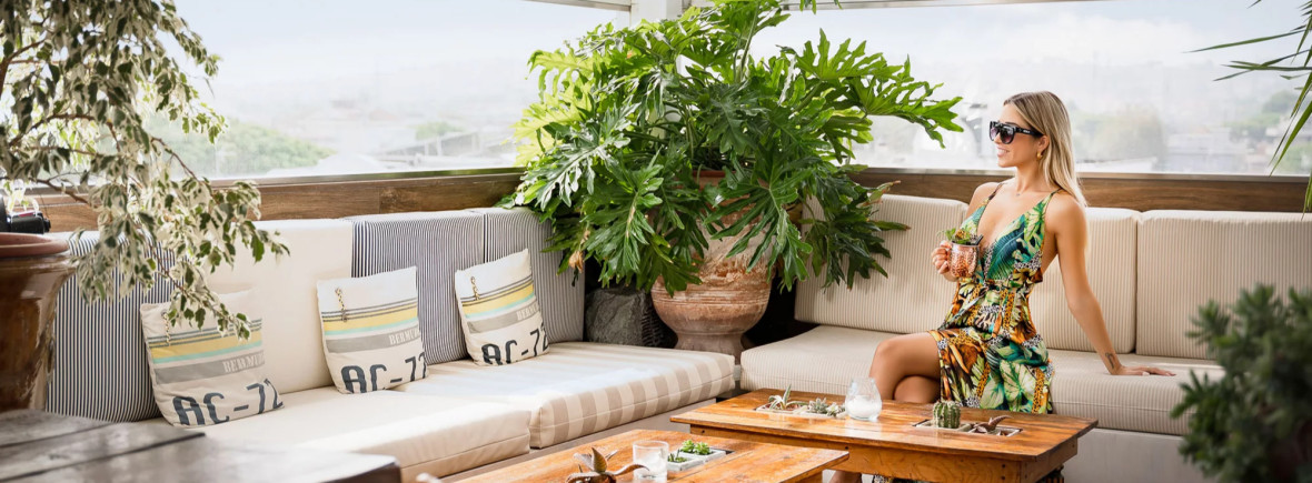 media.Slide-SkyBar20Hotel-Select-Riccione