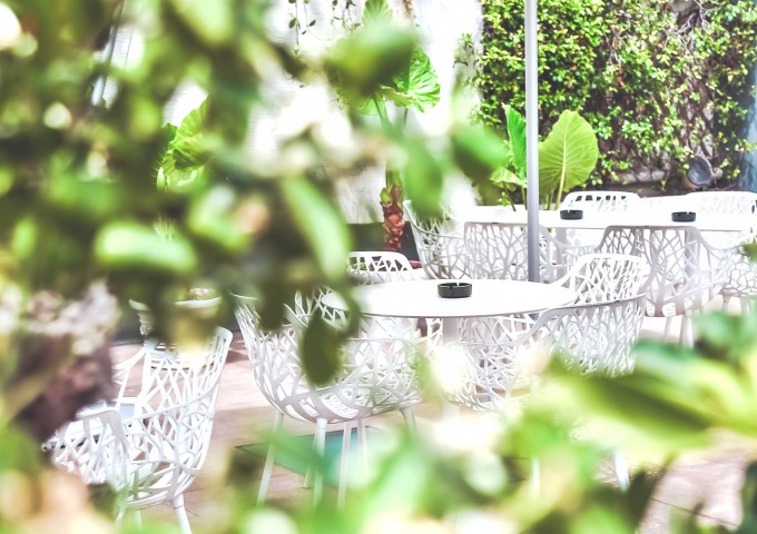 media.header-slide-3