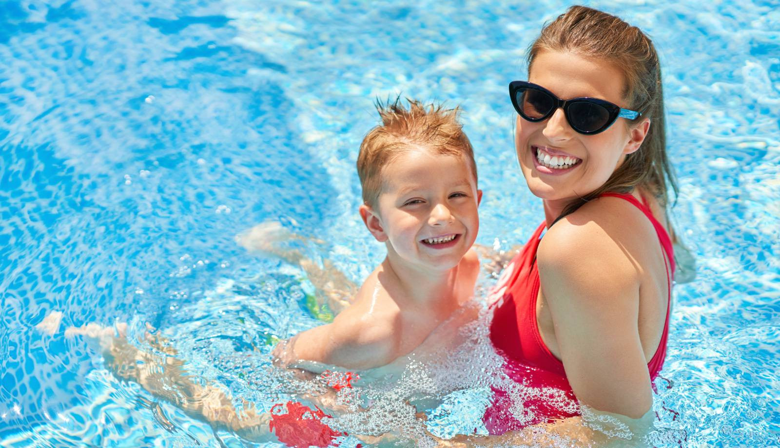 media.Pacchetto Offerta Famiglie a Riccione Hotel con piscina