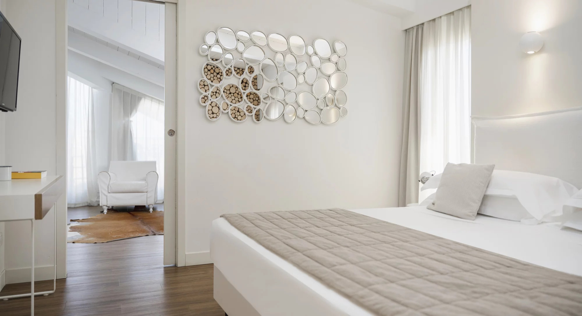 media.Slide-H-Suites1Hotel-Select-Riccione